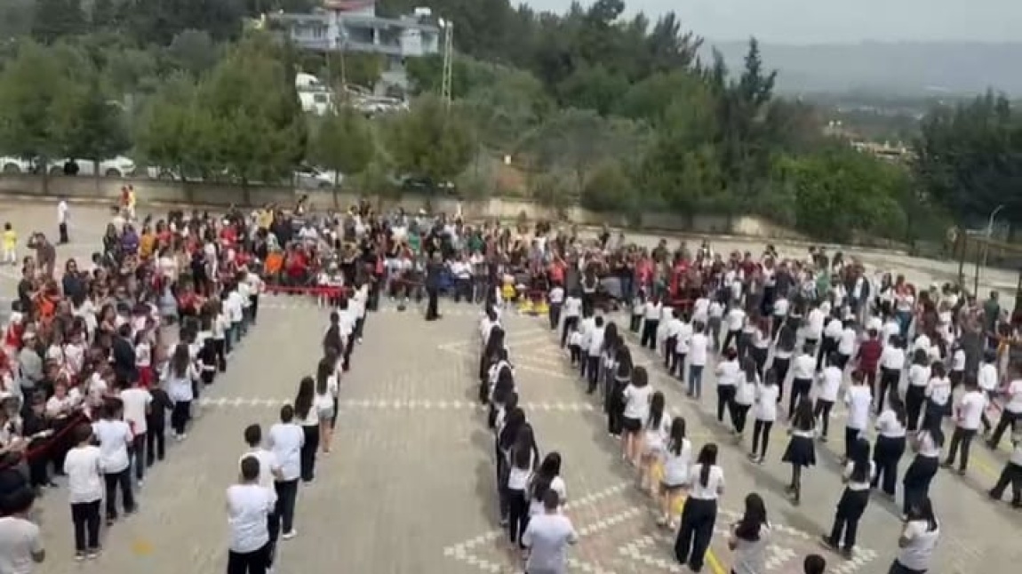 23 NİSAN ULUSAL EGEMENLİK VE ÇOCUK BAYRAMINI ÇOŞKUYLA KUTLADIK